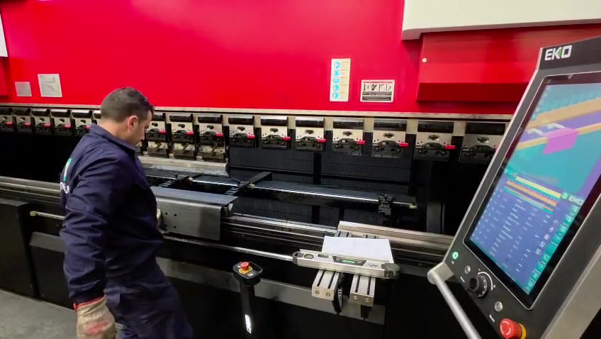Spain | EHC 2204 Press Brake Installation